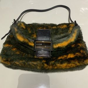 Women’s handbag. Vintage fendi baguette